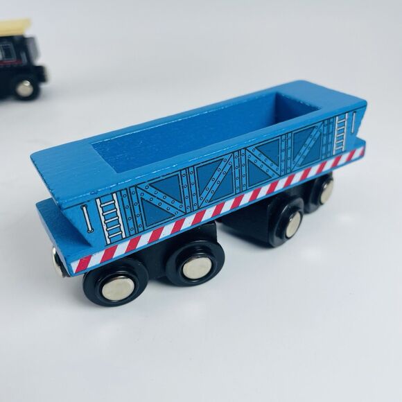 Maison Joseph Battat Wooden Train Carriage Engine Cars - Lot Of 4 - Picture 7 of 12